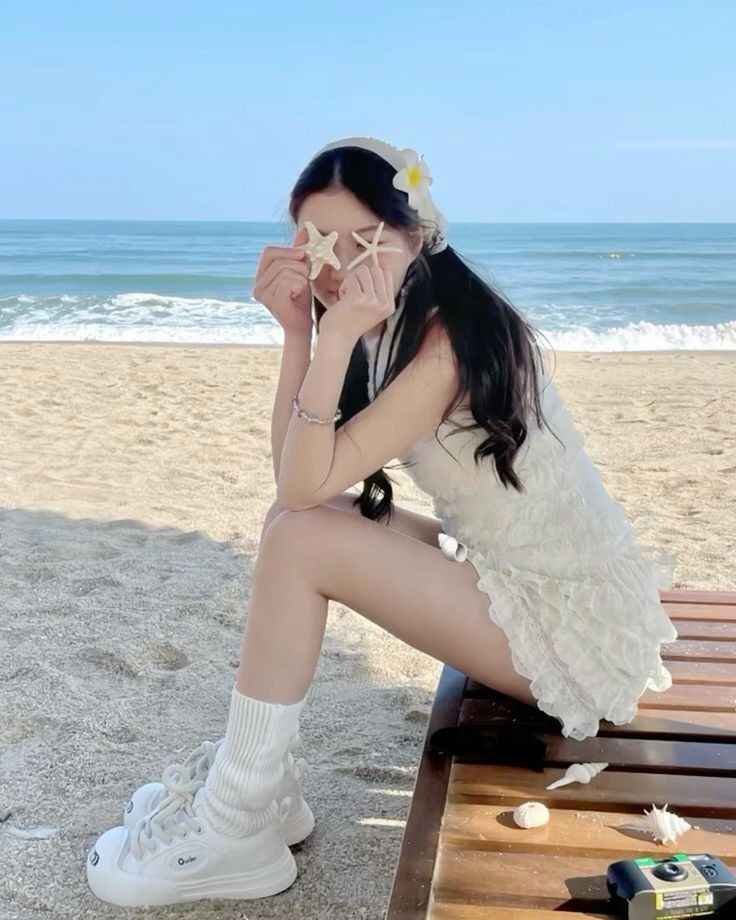 Hình ảnh gái đẹp che mặt đầy bí ẩn và quyến rũ