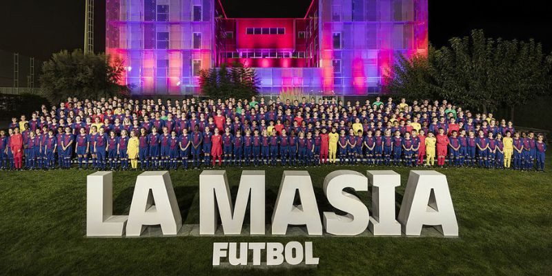 Lò đào tạo bóng đá La Masia nhìn từ trên cao
