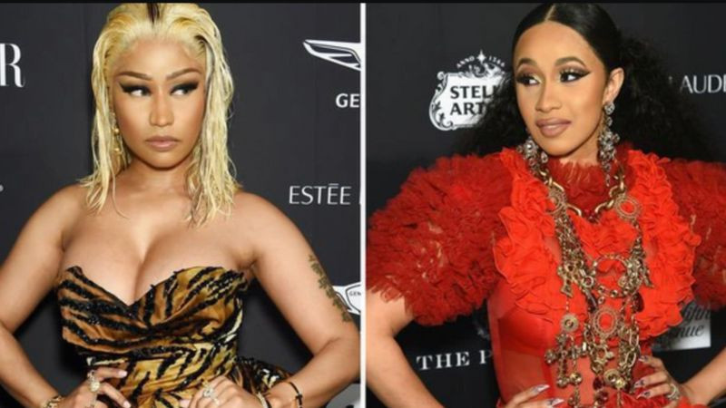 So sánh hành vi "bú fame" và "bắt chước", cho thấy việc sao chép phong cách có thể là một cách để "đu fame".