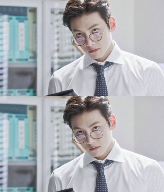 Trai đẹp Hàn Quốc đeo kính gọng vuông, thần thái cuốn hút