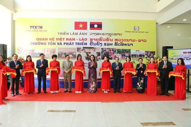 Tác phẩm nghệ thuật thể hiện tình đoàn kết hữu nghị bền chặt giữa các dân tộc anh em trên thế giới