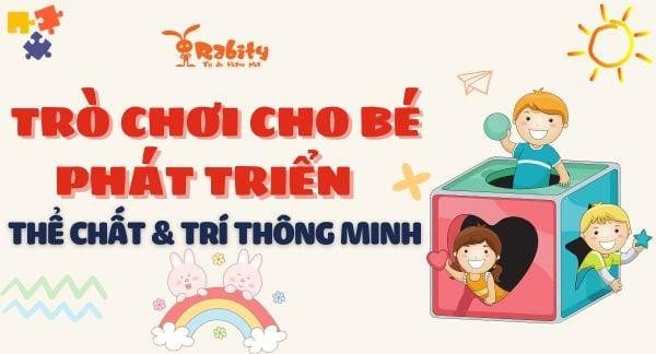 Bức tranh vẽ trò chơi dân gian trốn tìm với hình ảnh trẻ em nấp sau thân cây cổ thụ